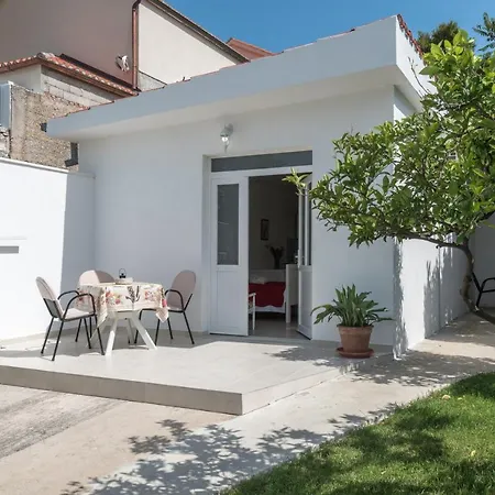 Apartments Coce Trogir Exterior photo