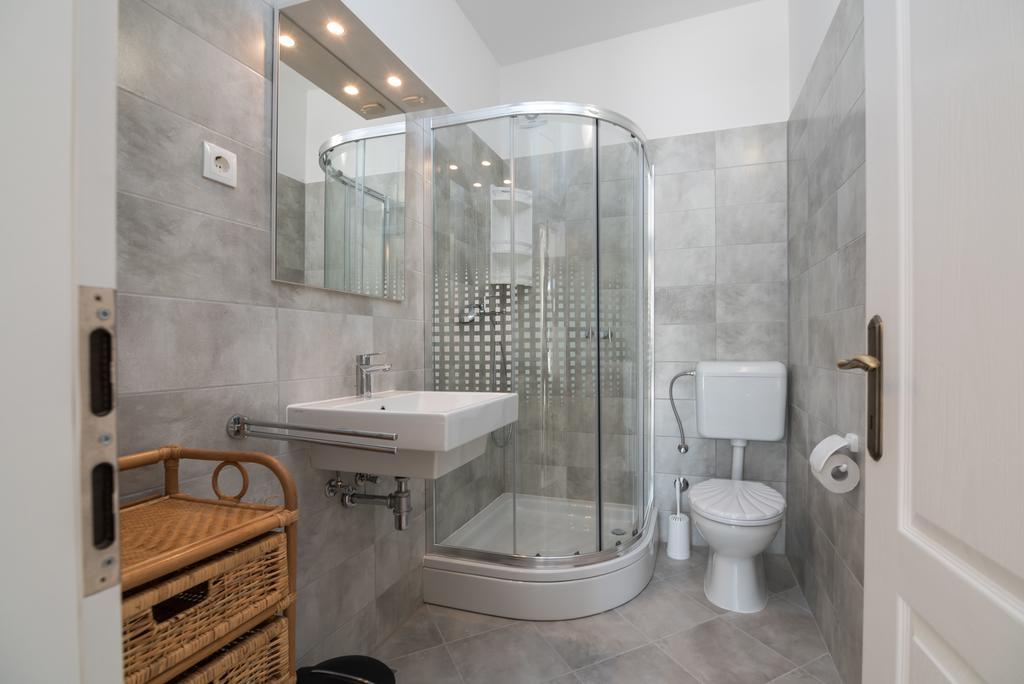 Apartment Coce *